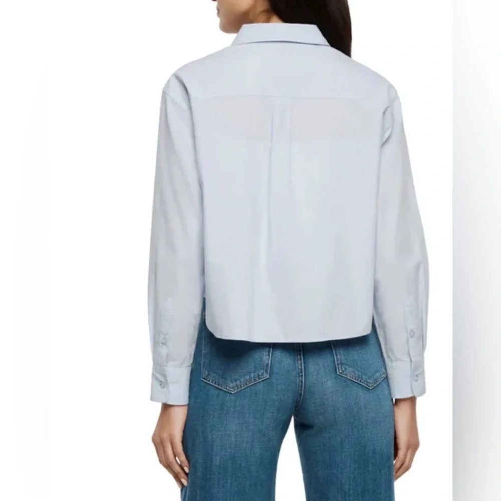✨ NWT Gap Cropped Poplin Button-Up Shirt ✨ - Picture 3 of 3